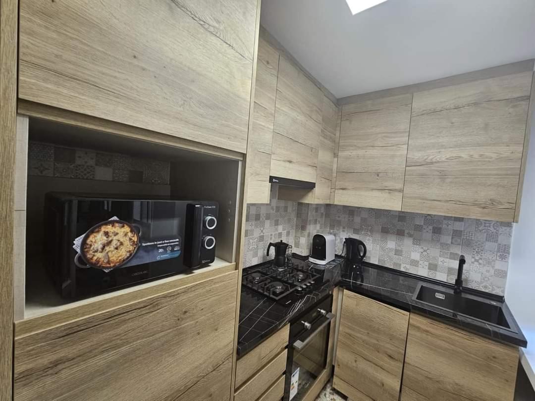 Terezia Apartamento ตอร์เรเวียคา ภายนอก รูปภาพ
